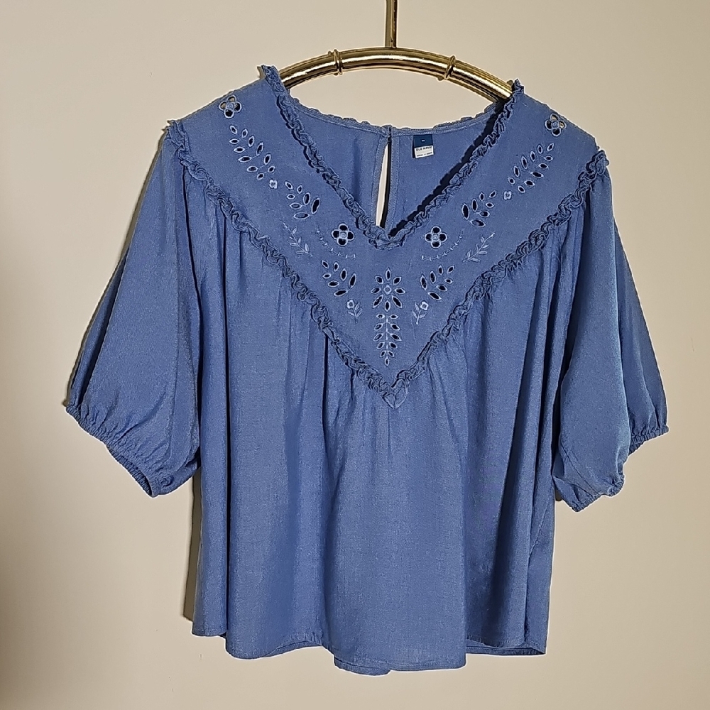 Blue Embroidered Women's Top By Old Navy. Cotton Blend. Size XL BOHO